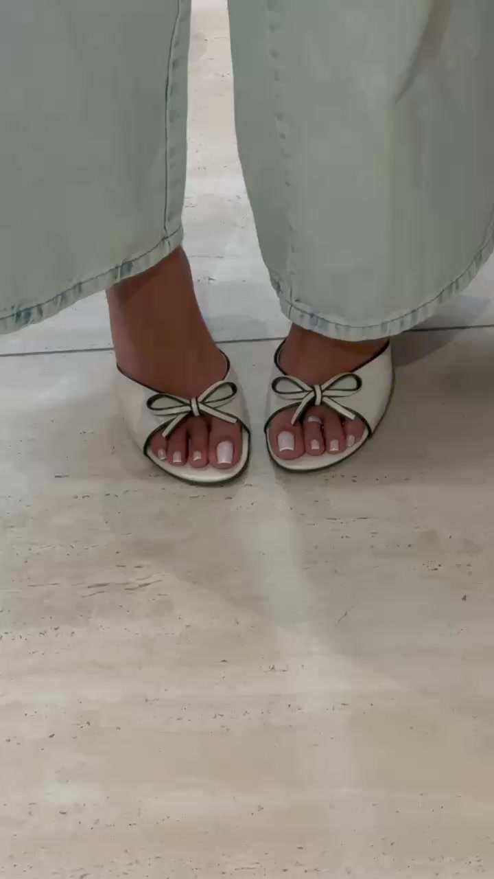 @Ana Feet