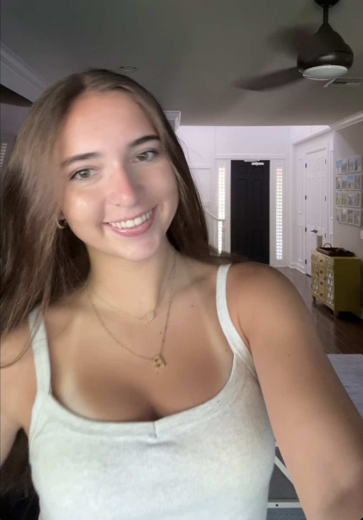 @bella