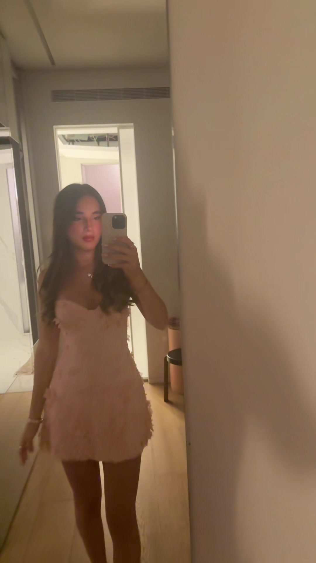 @Ellatirer