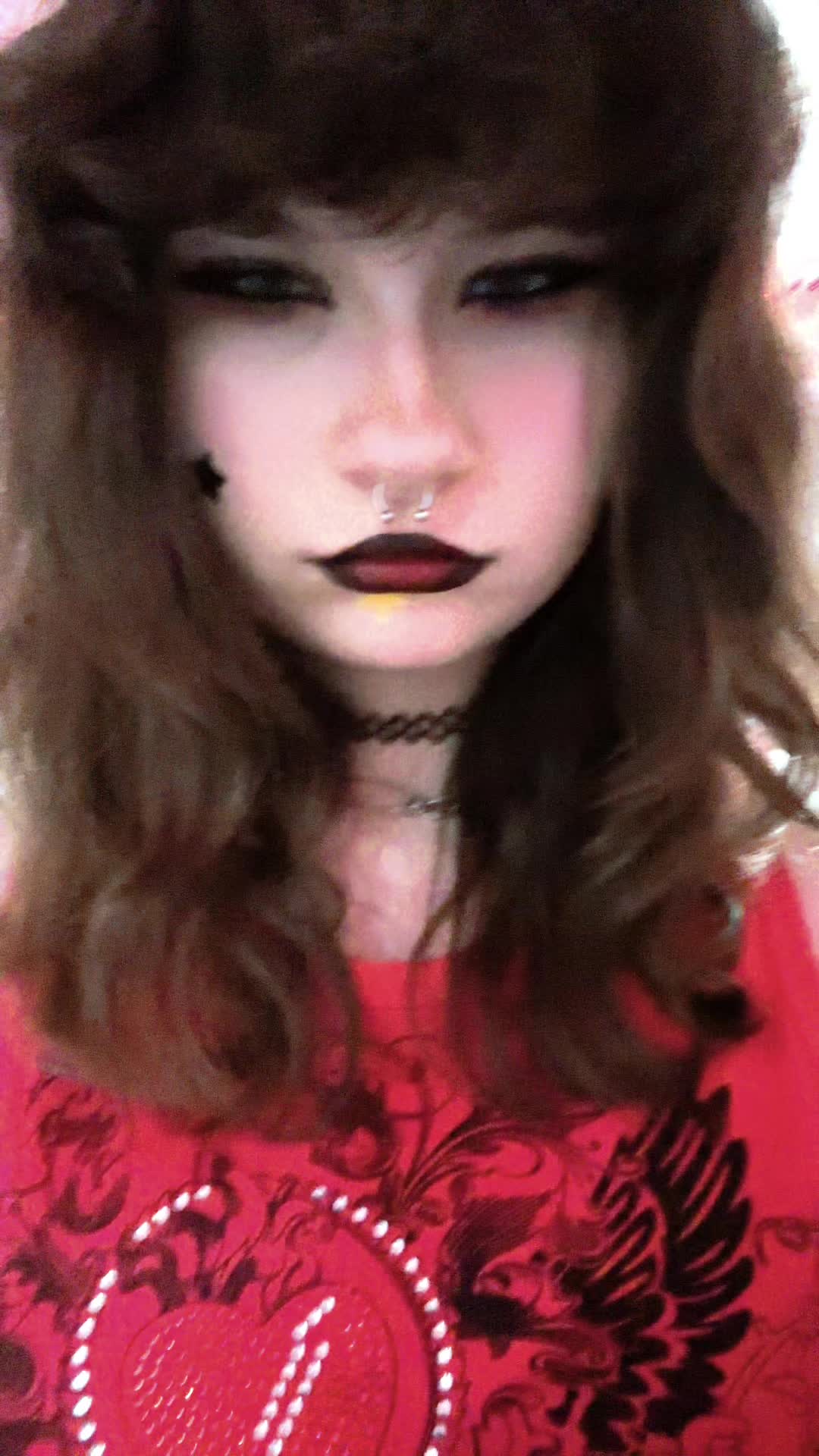 @dommi |-/ ⦻