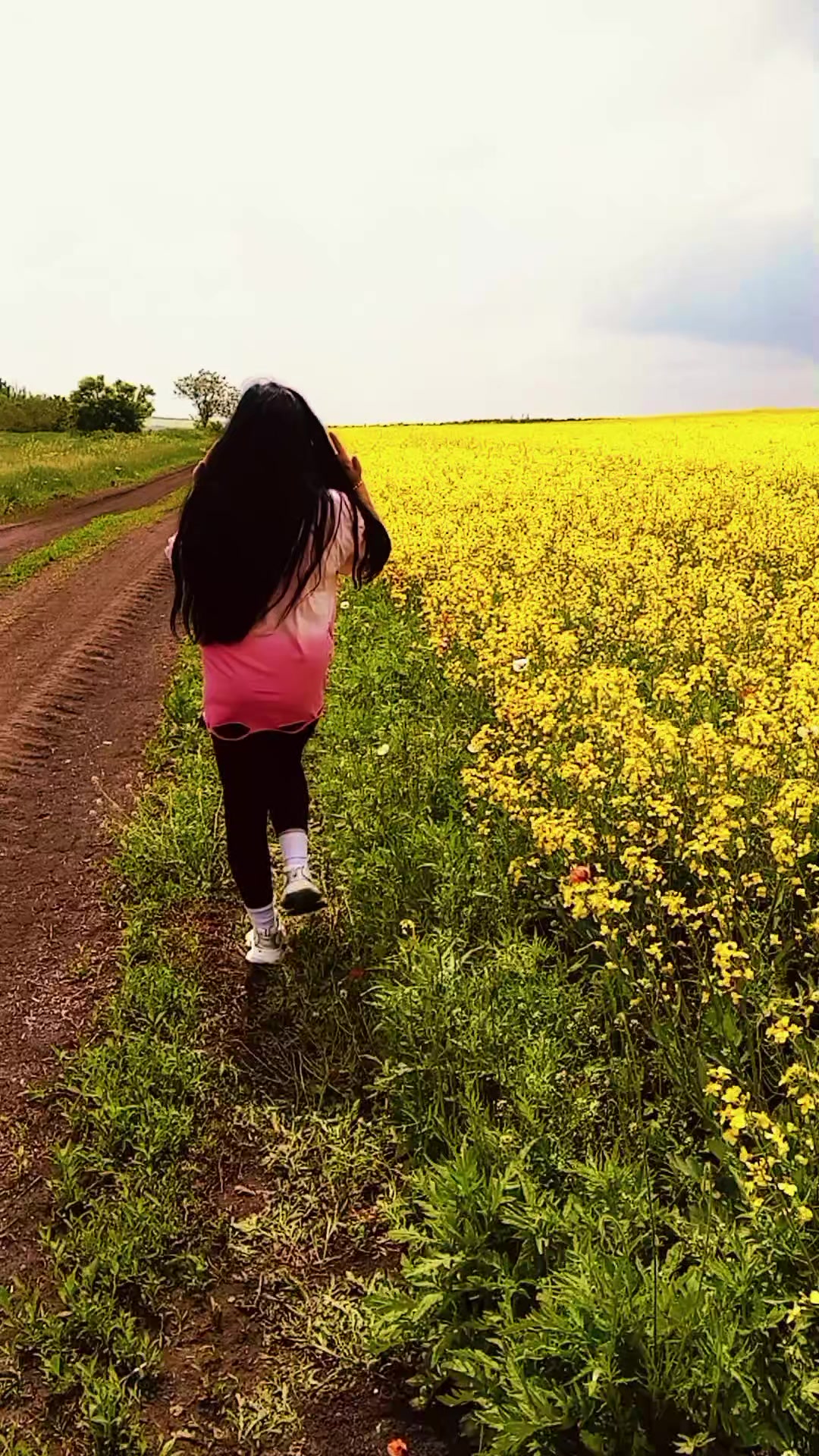 @Александра