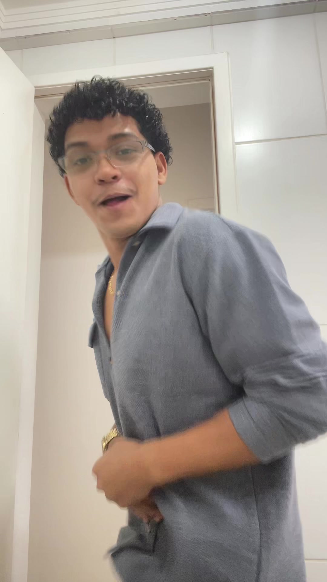 @T.H