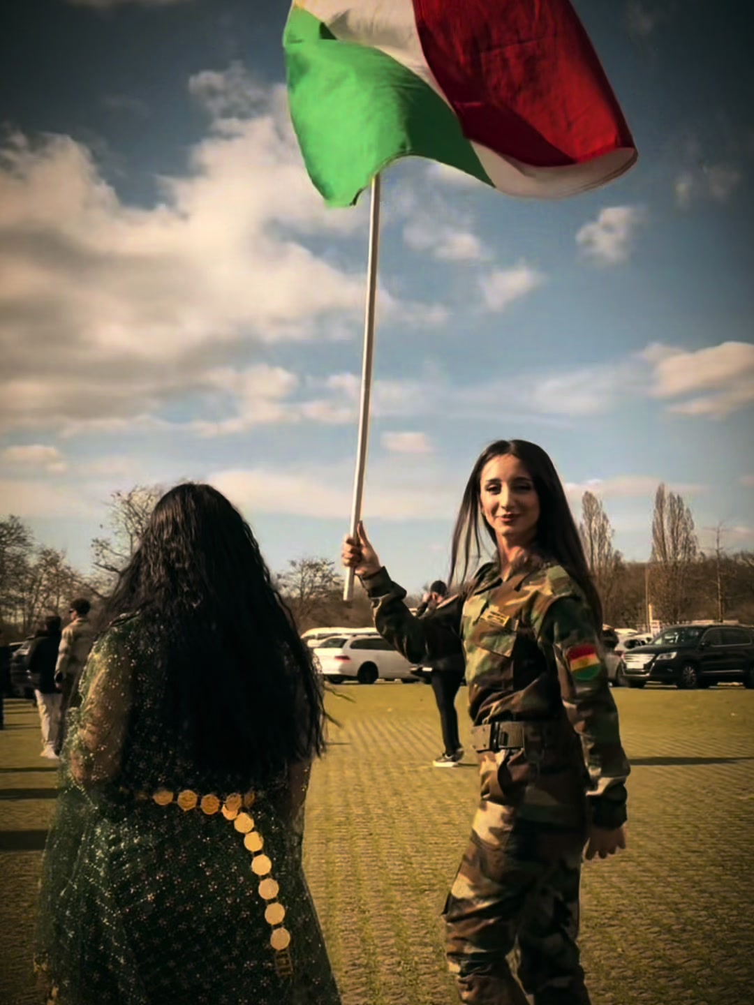 @Kurdish Girl 🌤️