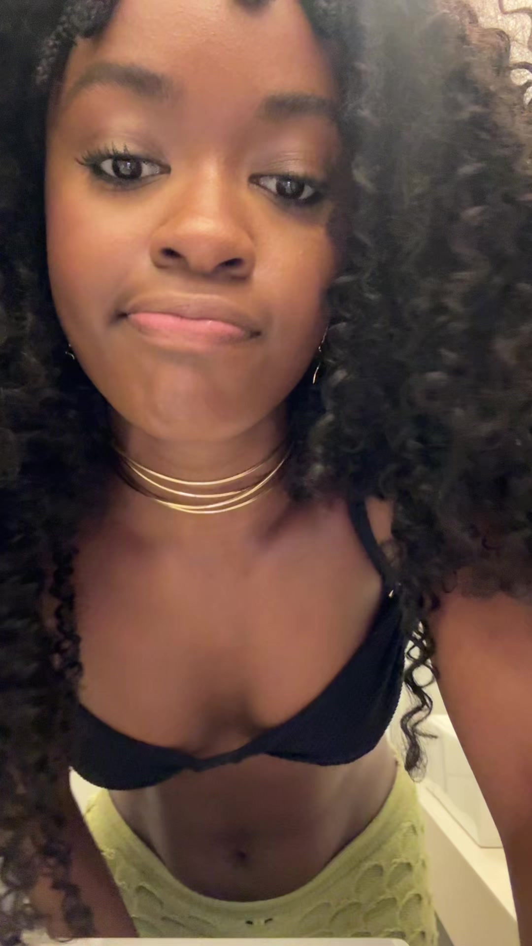@Nikolly👸🏿