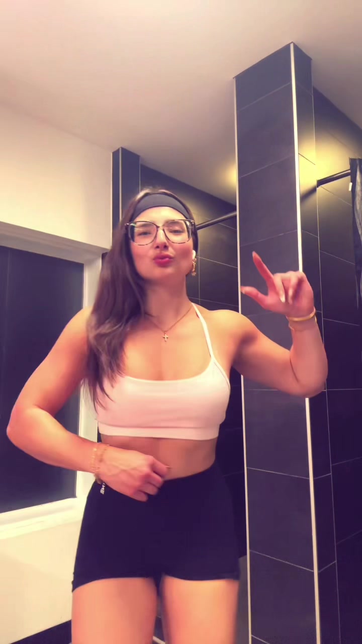@RosalieNadeau
