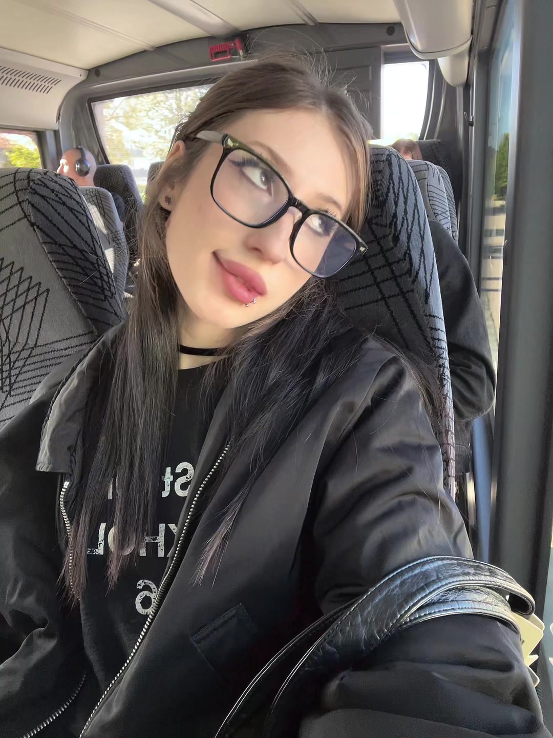 @Саш🐈⬛