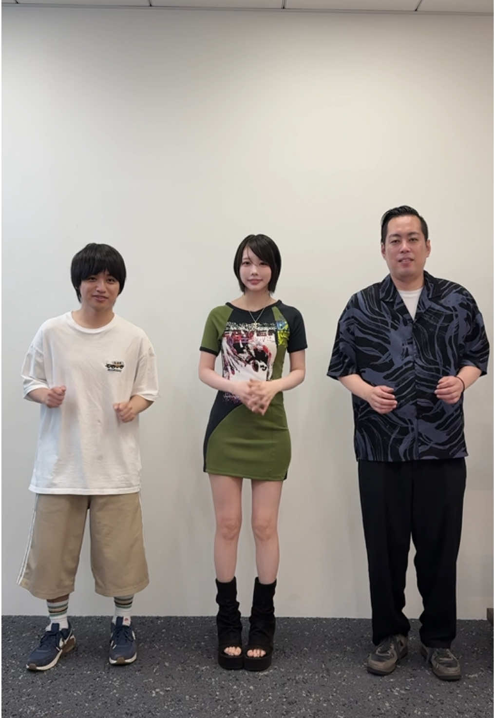 @あの