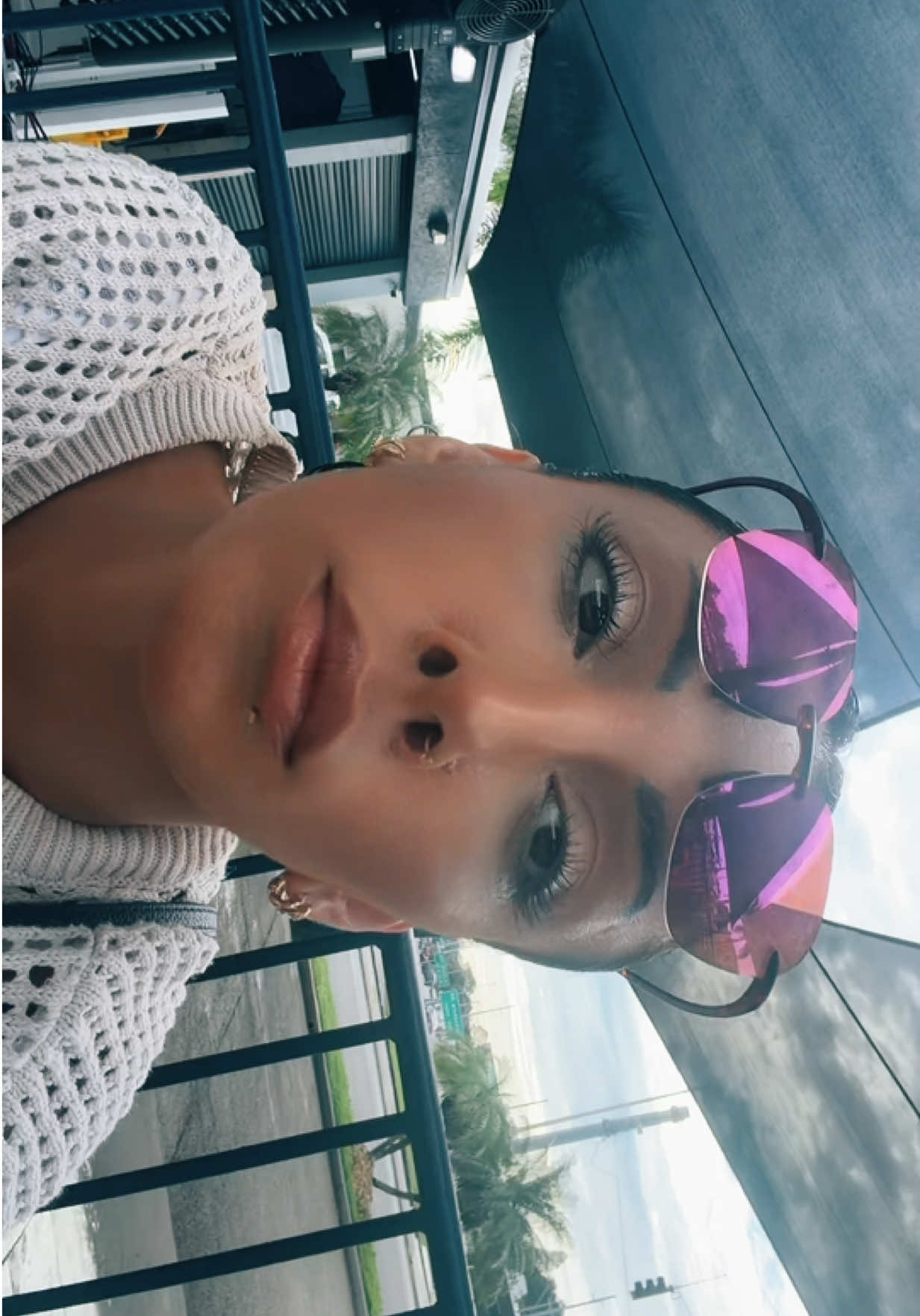 @Itsthatgirl_lara