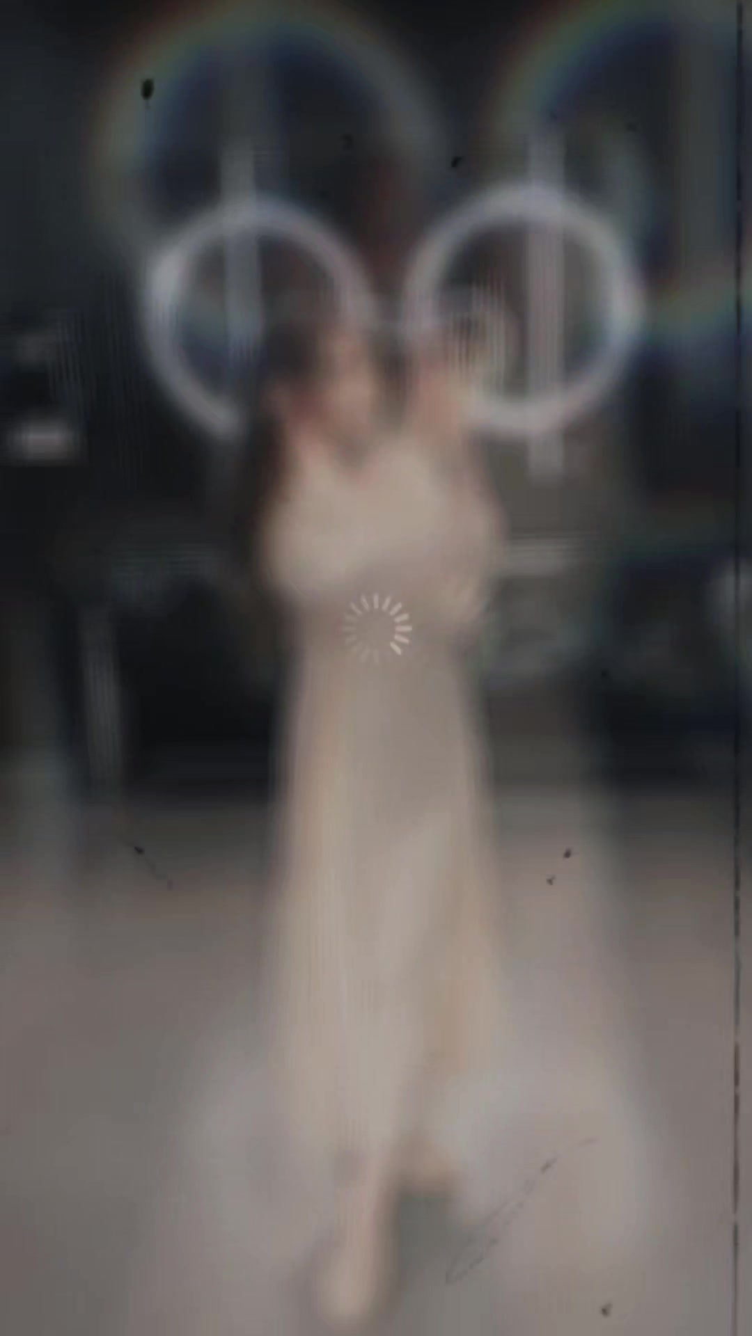 @꧁𝕾꧂