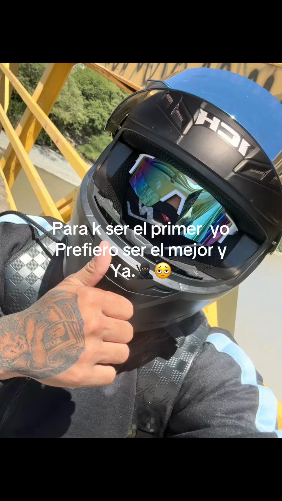 @ F7 X Luis