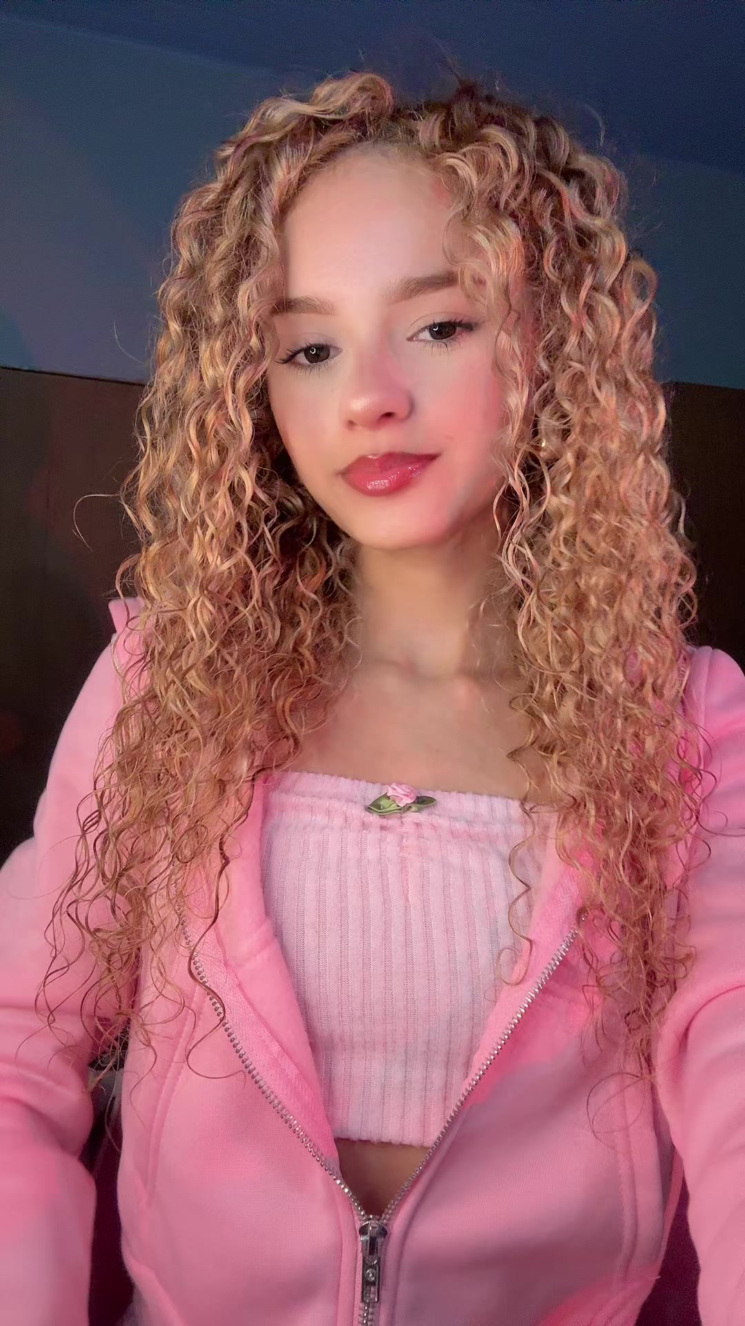 @tayslane._