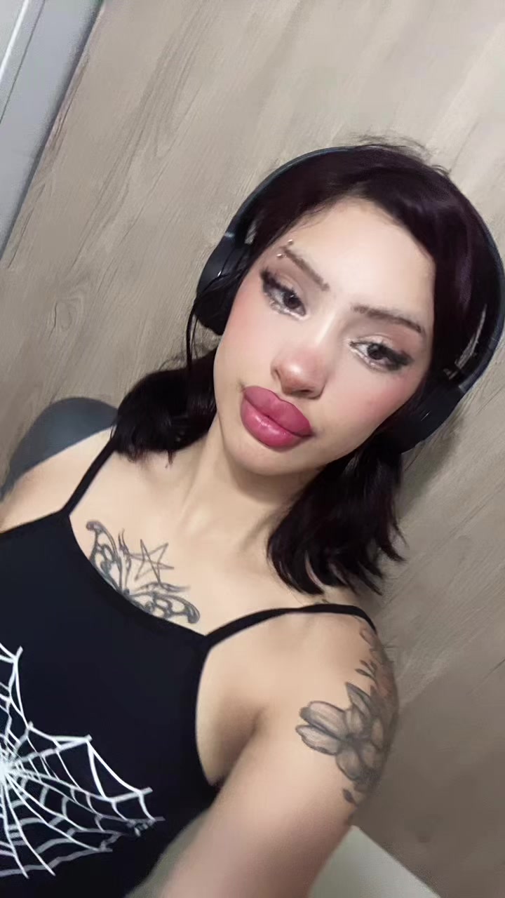@urthickbaddie