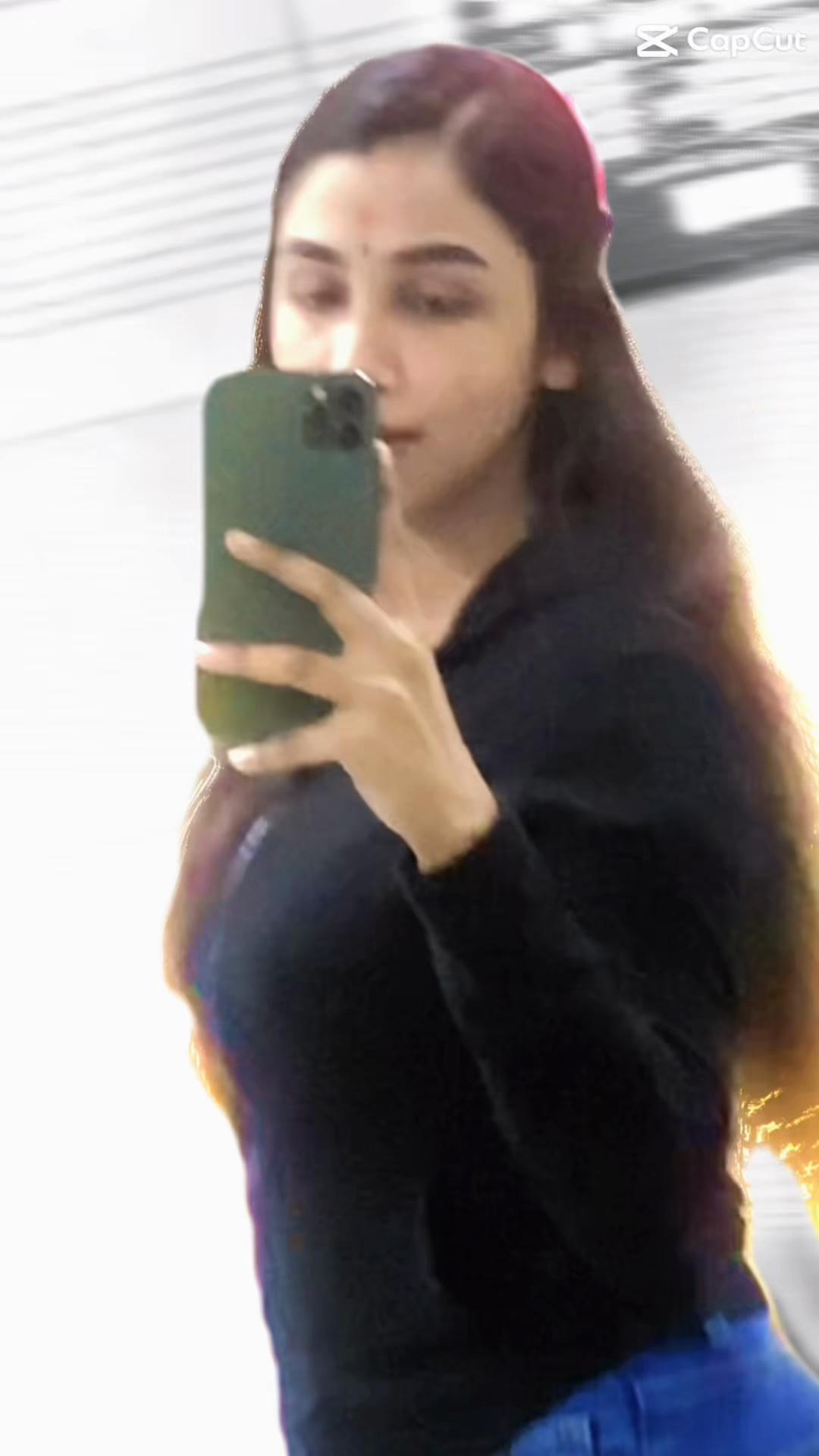 @Nishaa_Official