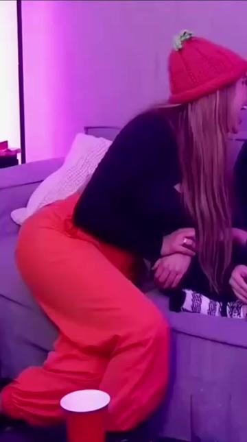@Arii