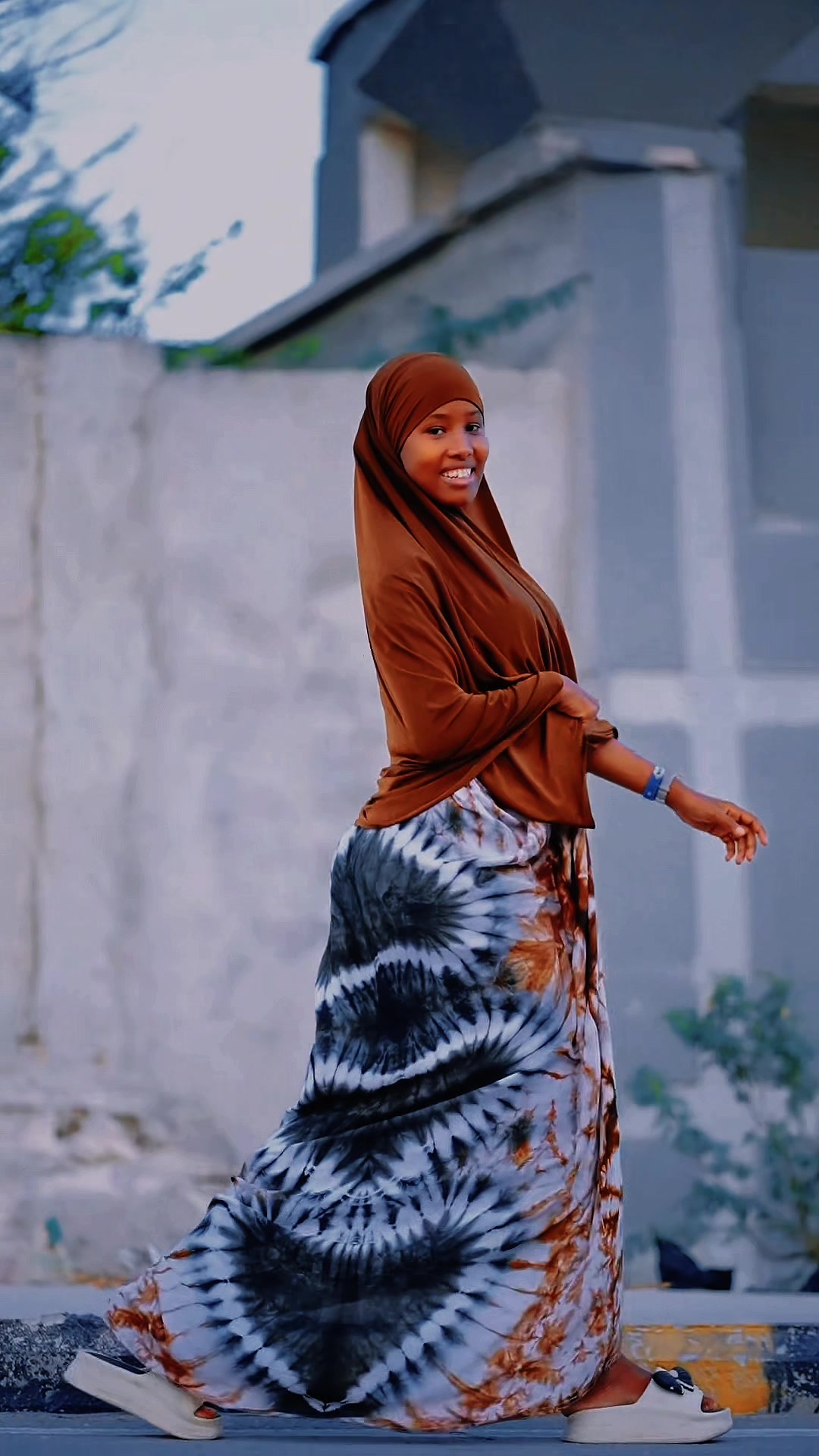 @DJ-SOMALI📺🦁🦾