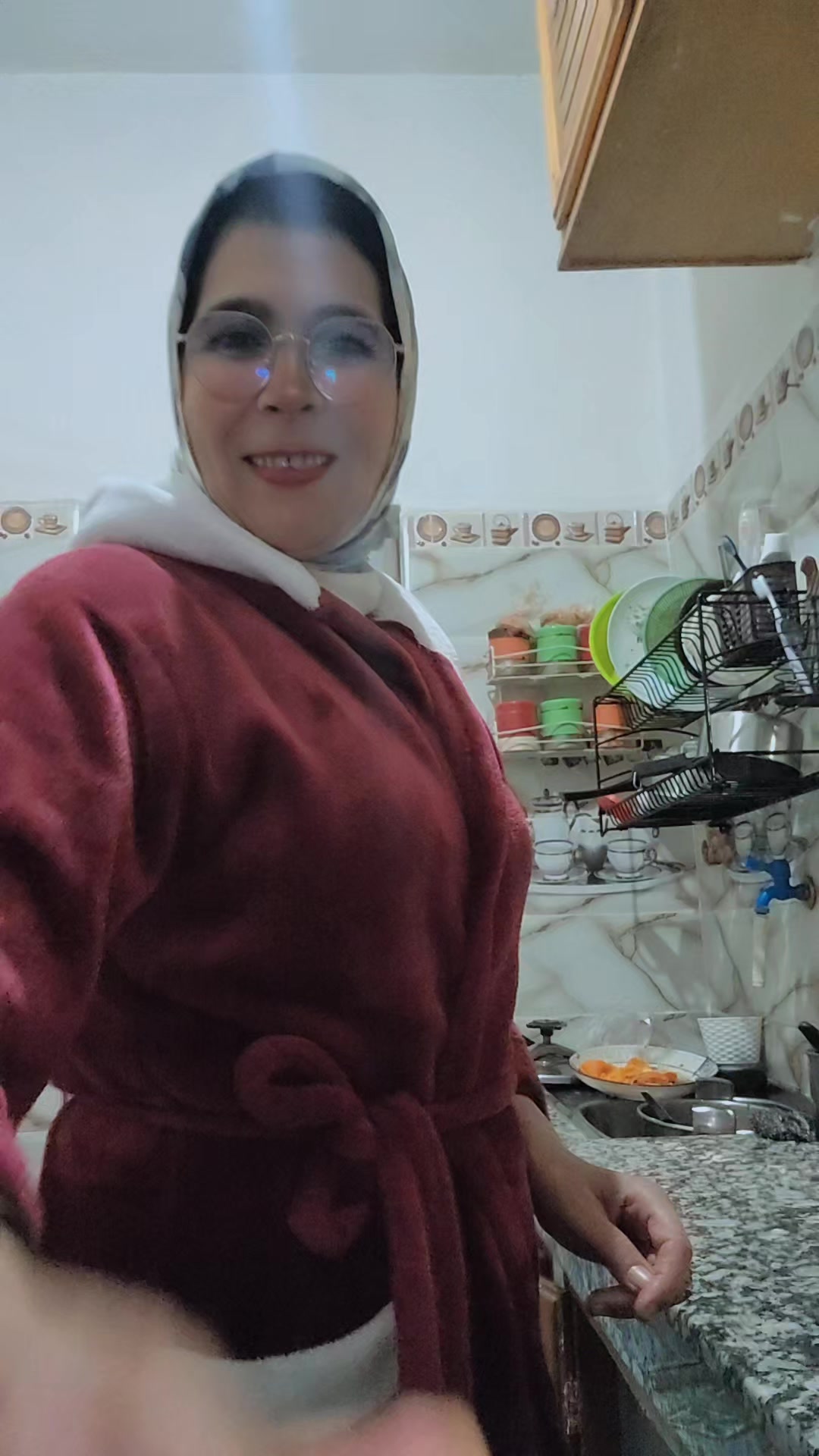 @رشيدة الأرملة المكافحة