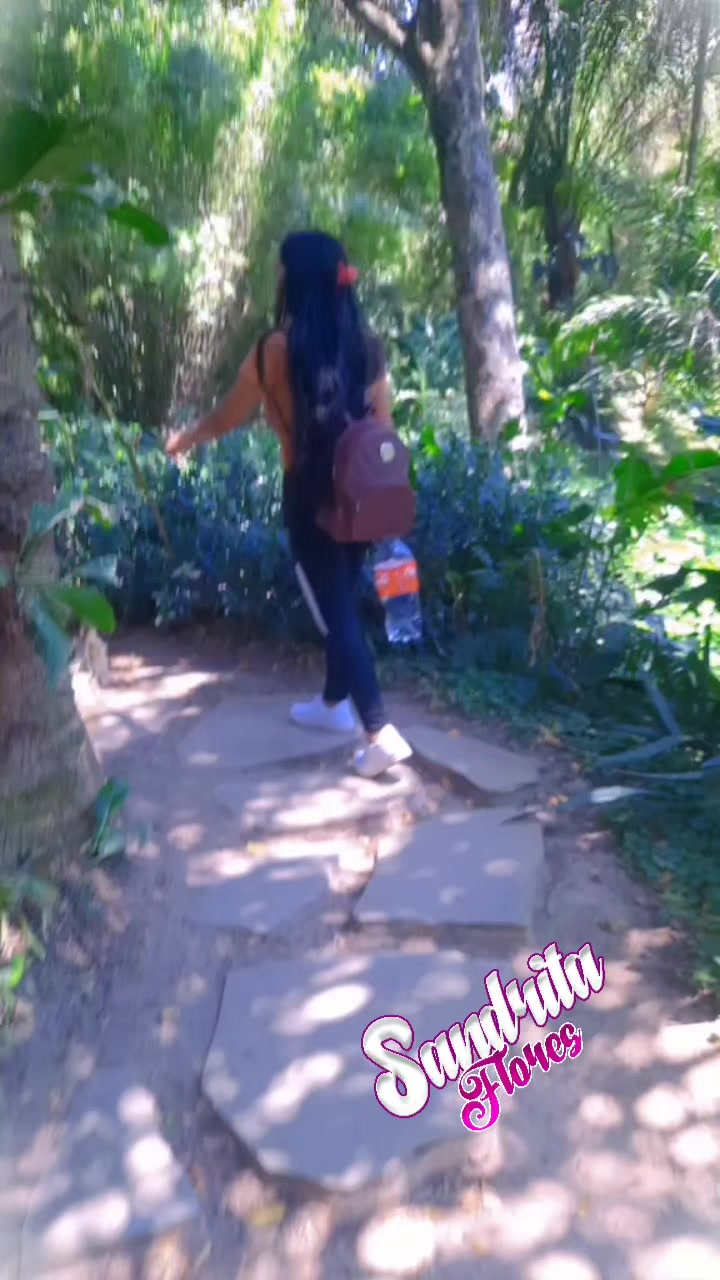 @Sandrita Flores