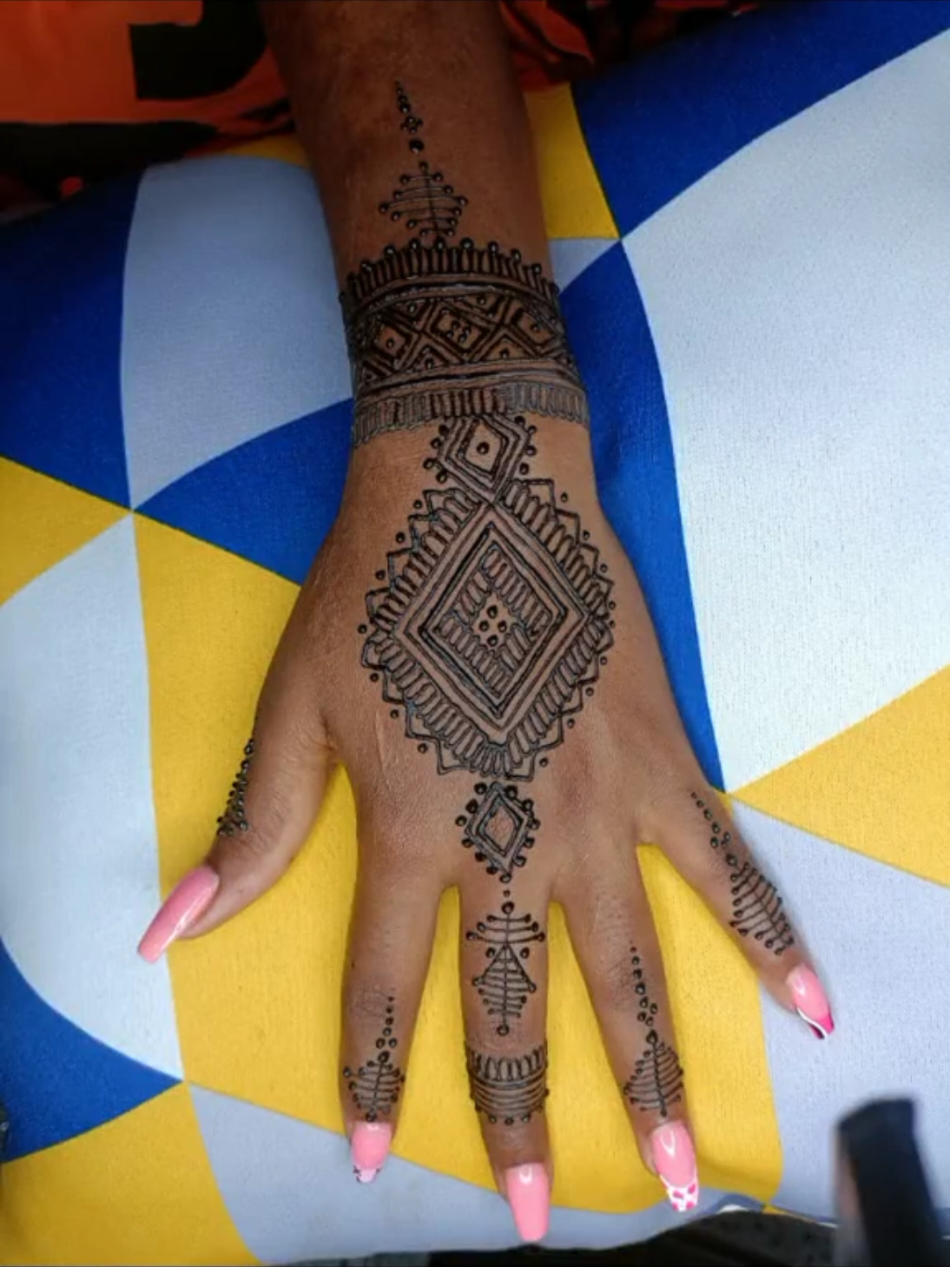 @Michaelson henna parlor🇰🇪