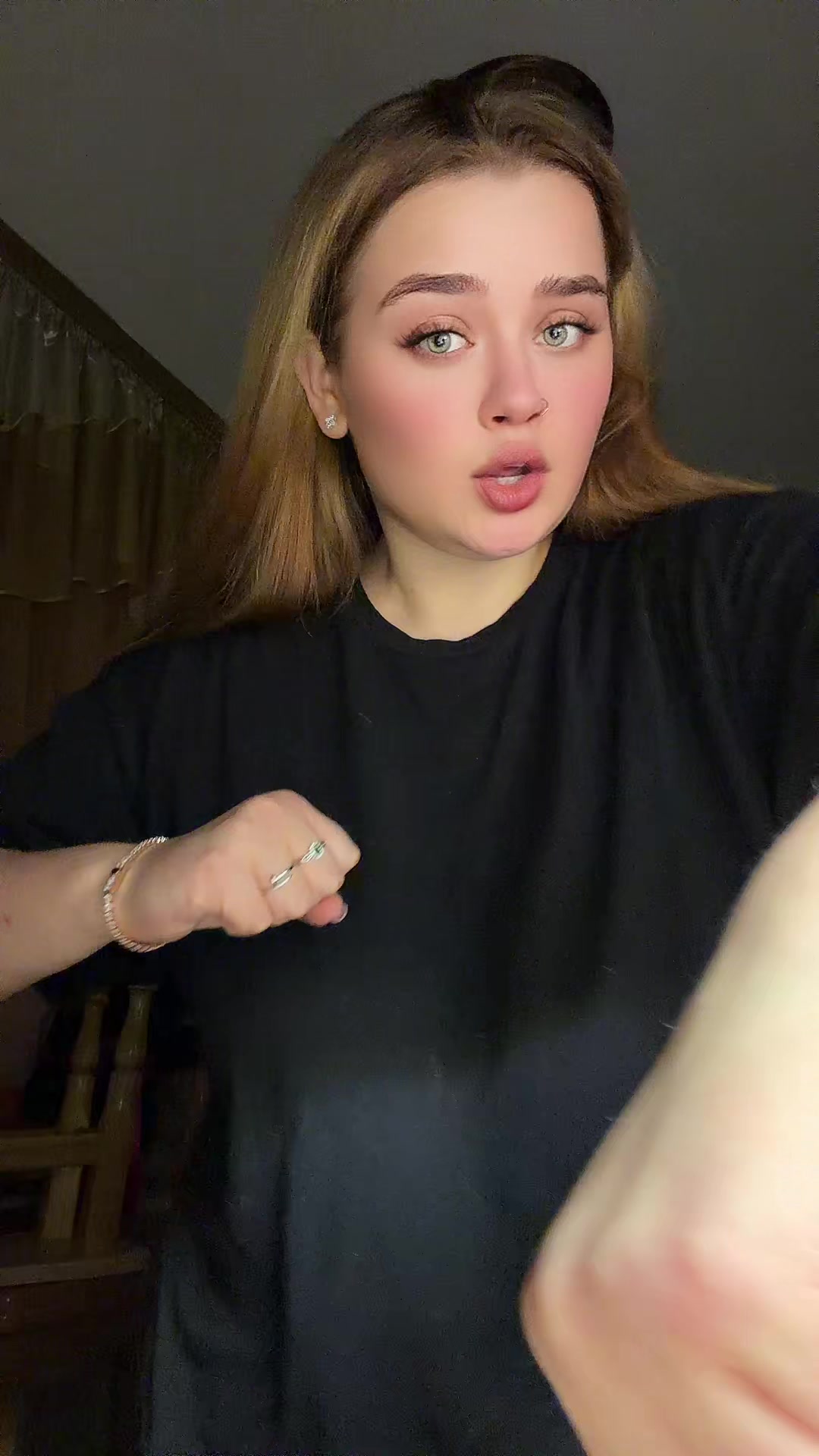@anafox