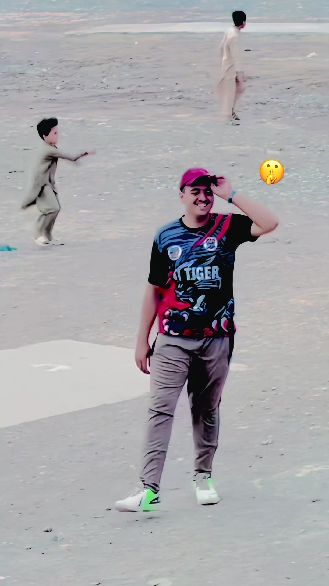 @🇵🇰معا ذ ❤️بادشاہ🥷🏻