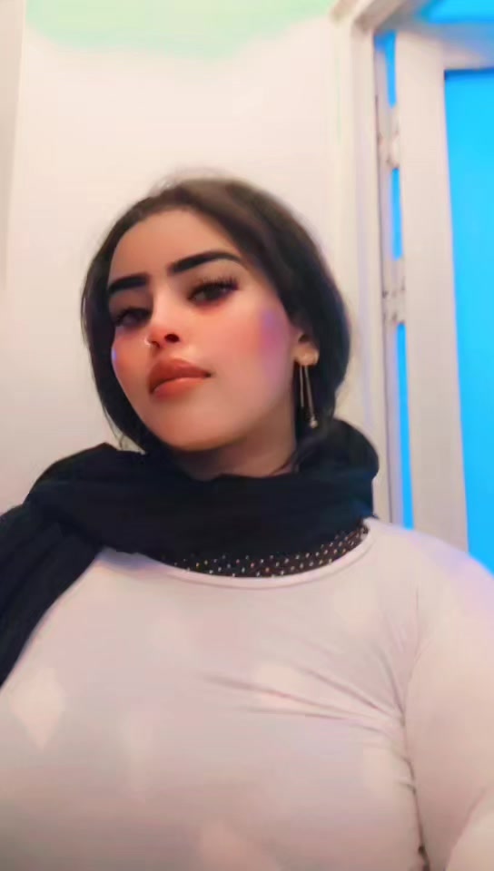 @officialqueencute🥰🤑🥂✅️