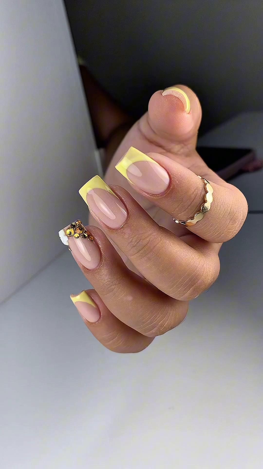 @Nails by Bea