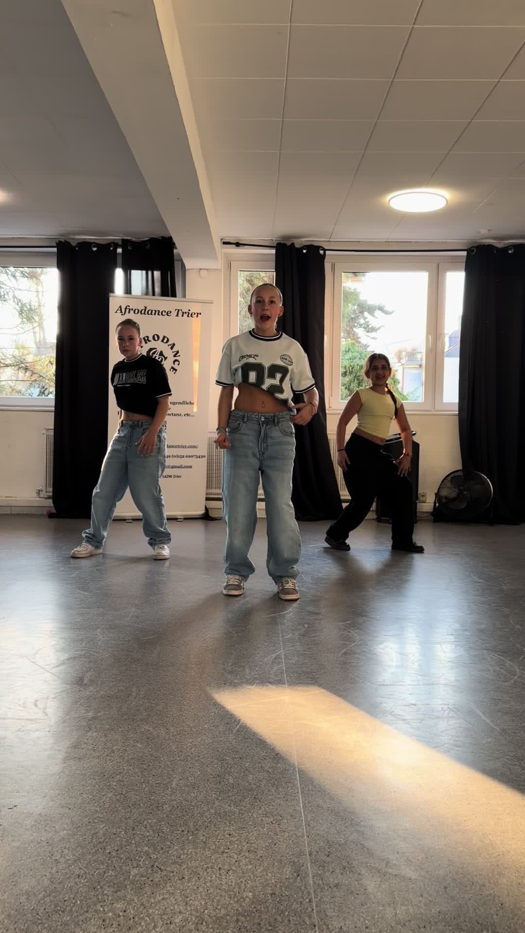 @3danceSisters.x