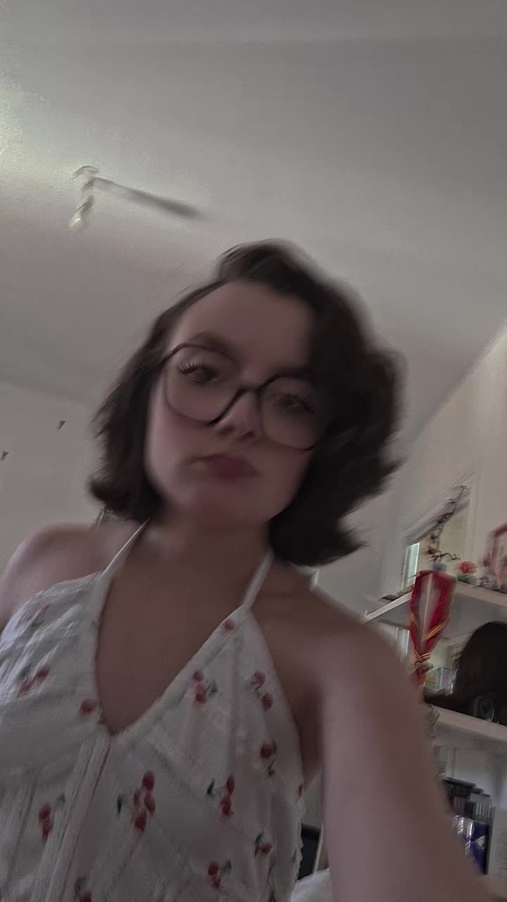 @Helena 🇷🇪