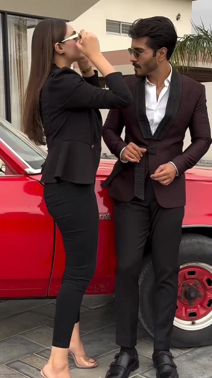 @𝙨𝐚𝐫𝐚𝐡 𝐤𝐡𝐚𝐧 𝟒𝟔 ❤