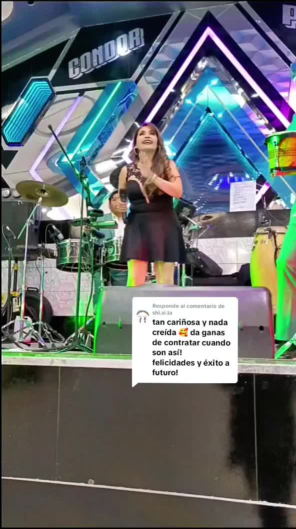 @FLOR DE MARÍA HITO