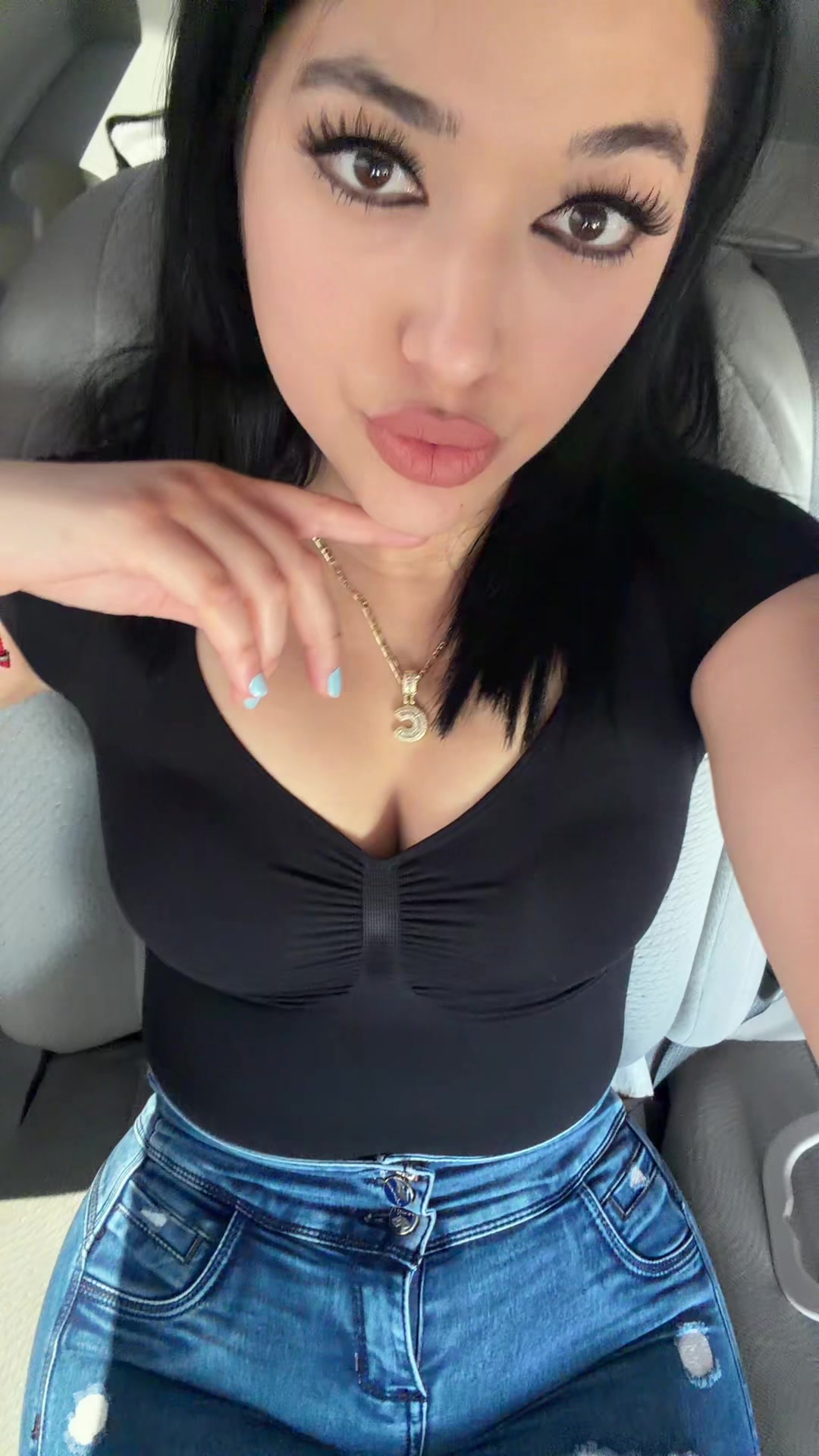 @lizflx_28