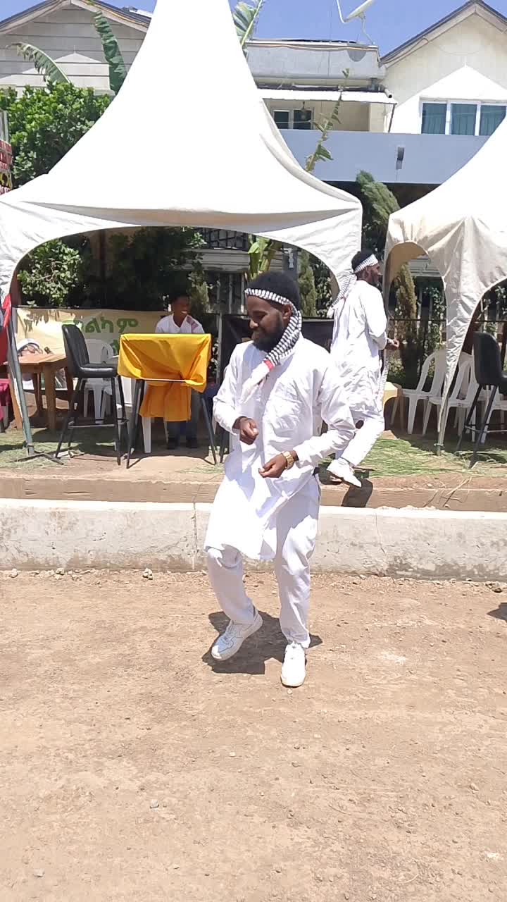 @Saka man