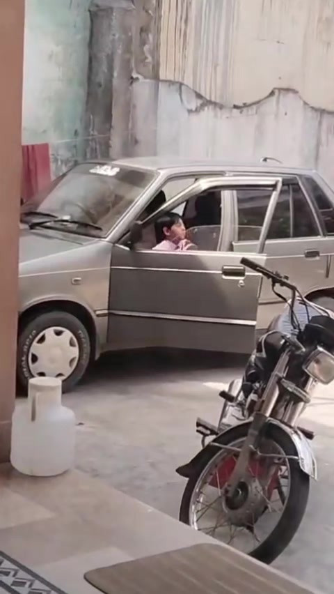 @Khizar_Awan🇦🇪