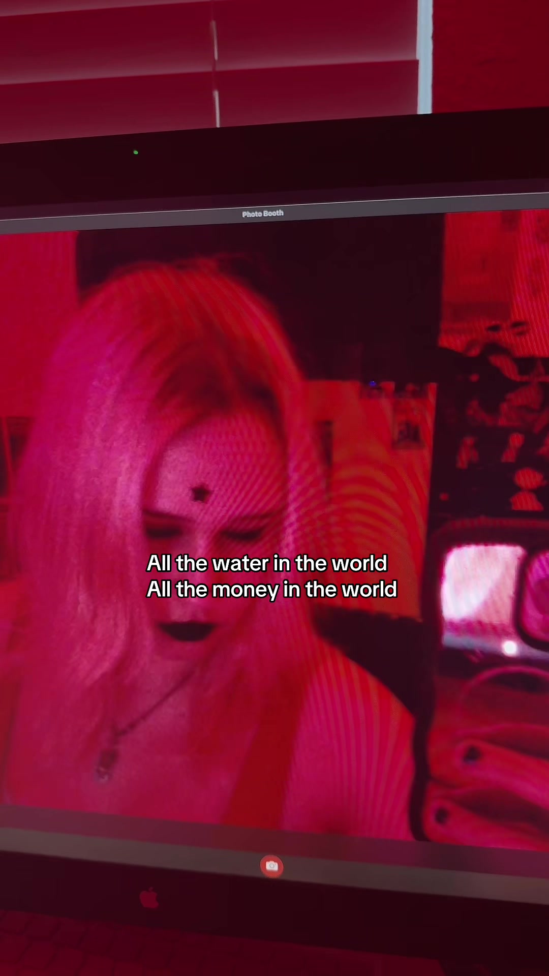 @cн&alpha;яℓєу🦇
