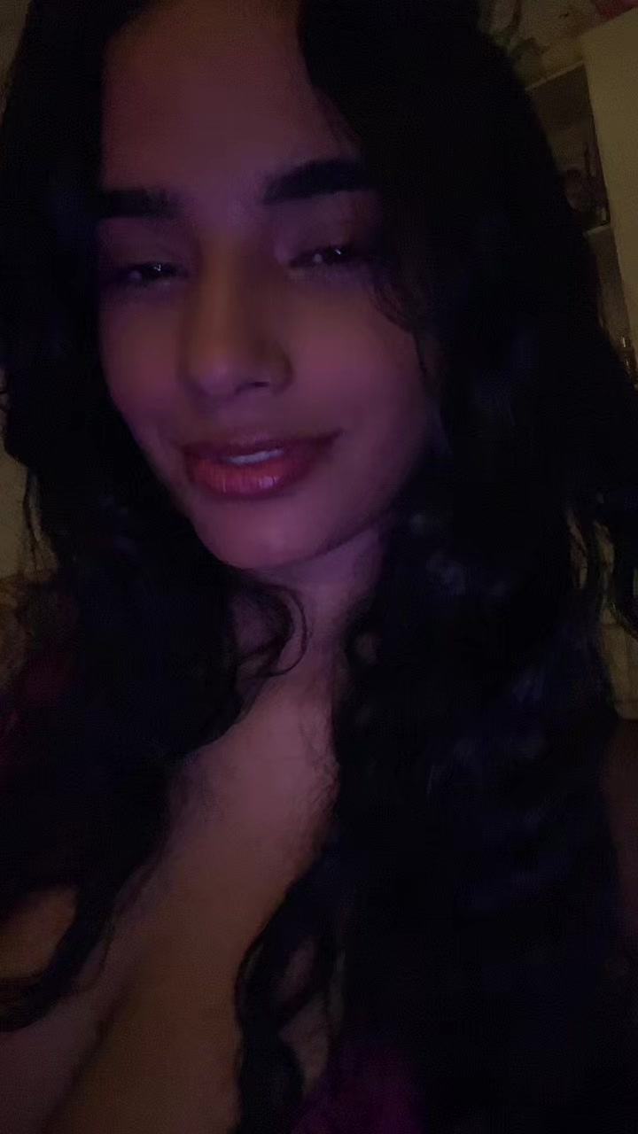 @adrielle_paz