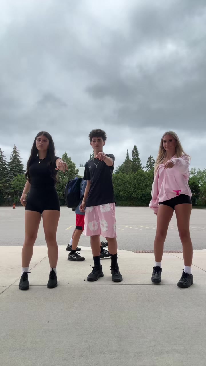 @𝐎𝐋𝐈𝐕𝐈𝐀.𝐀𝐋𝐖𝐀𝐘𝐒𝐒𝐒