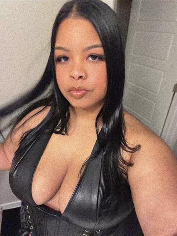 @Emi 🇩🇴
