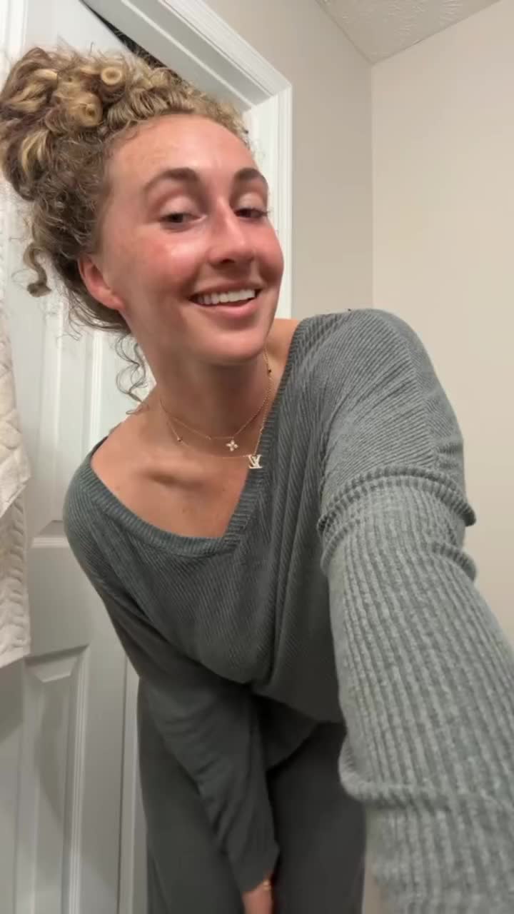 @karlyetaylor