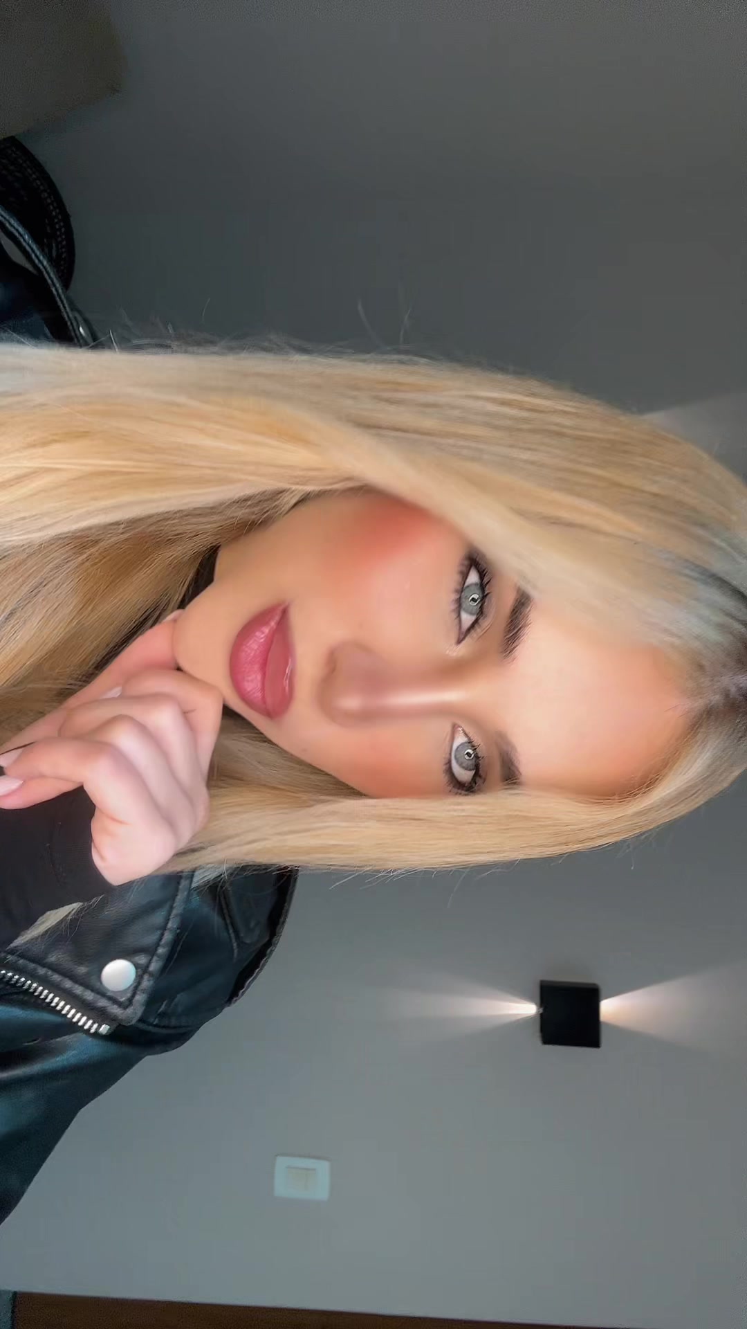 @J&uacute;lia Medeiros🇧🇷