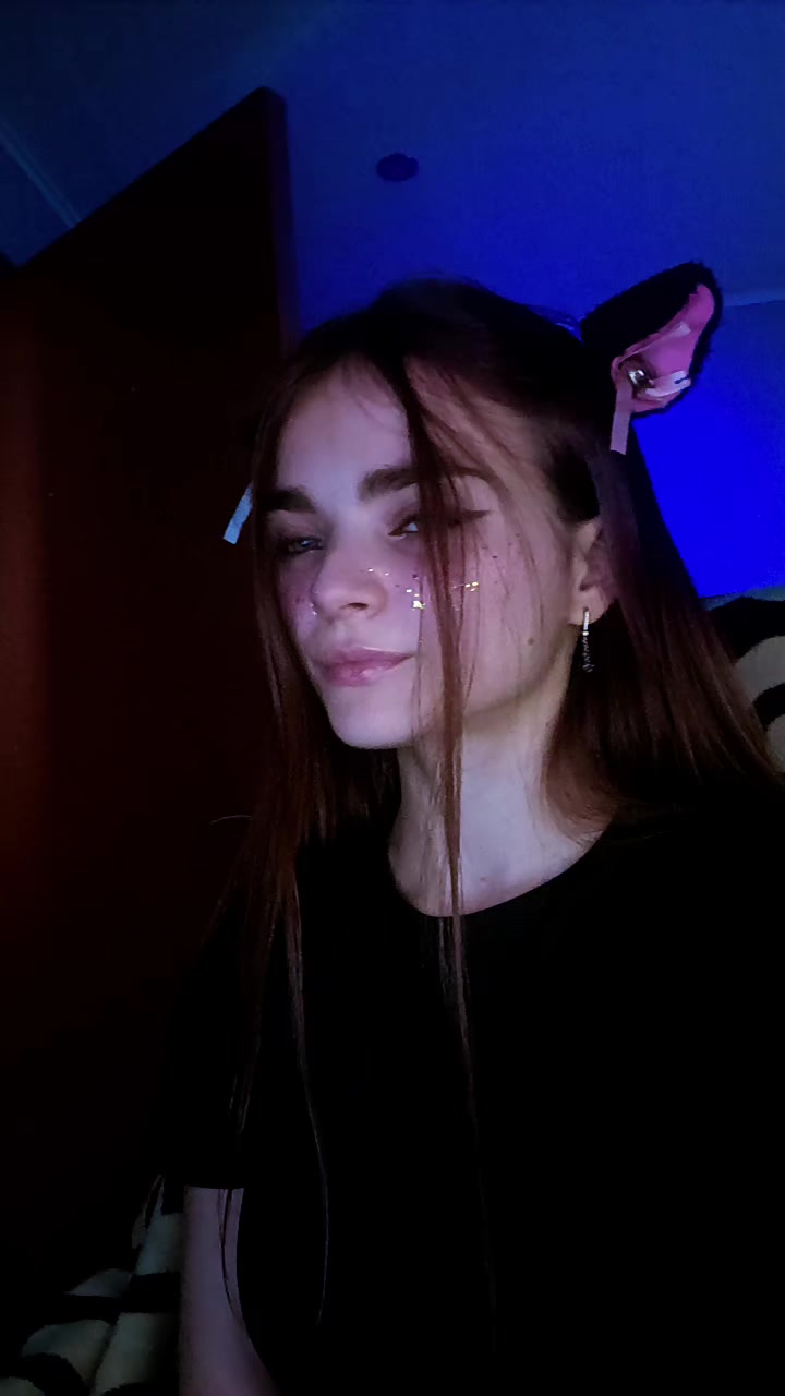 @Оле4ка_)