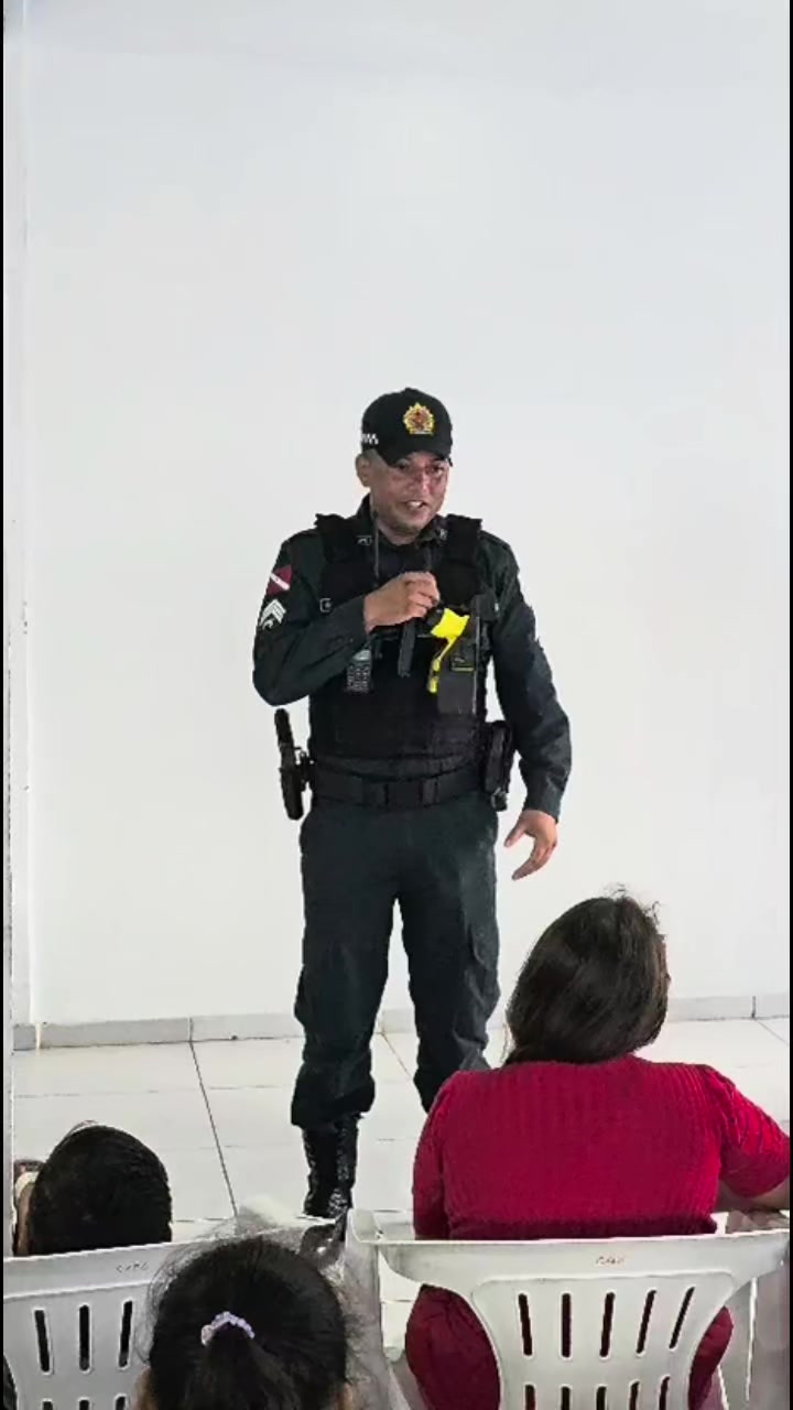 @Marquinho 👮🏽&zwj;♂️ ◣★◥