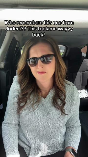 @justbeinglindsay