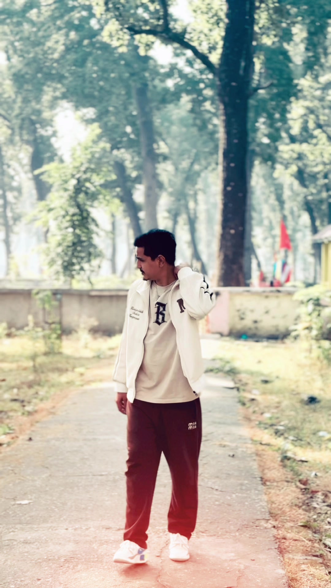 @DipAk๐ผ