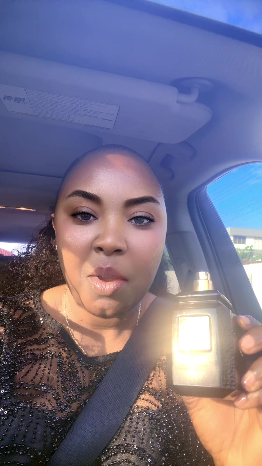@Lindaapparel__
