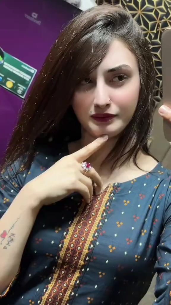 @✨𝓘𝓽'𝓼 𝓫𝓵𝓸𝓷𝓭𝓮𝓽𝓸𝓻𝓲✨