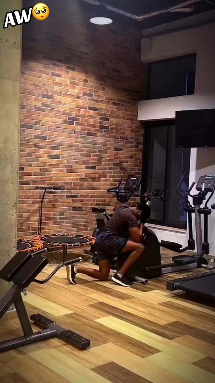 @MaxKwofie