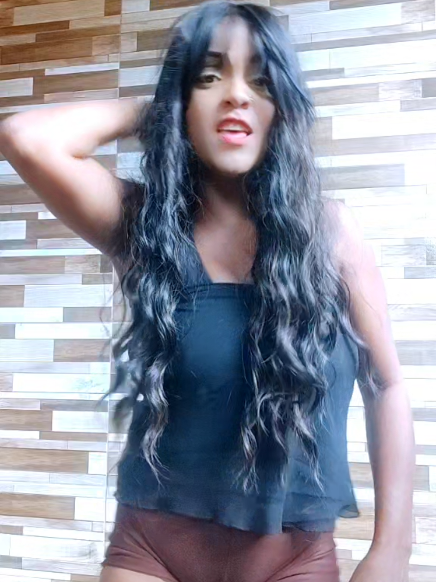 @Lucy a guria do short sexy