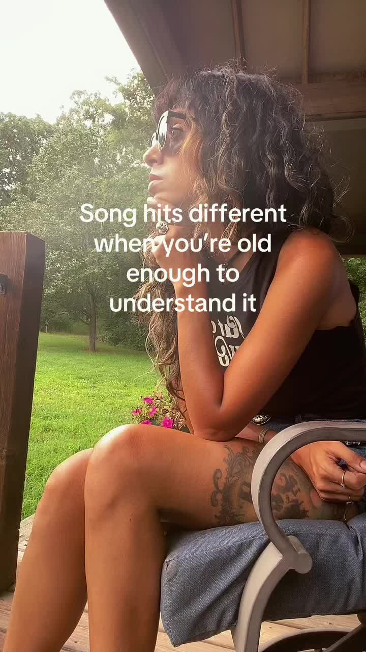 @Dani Jones🦋