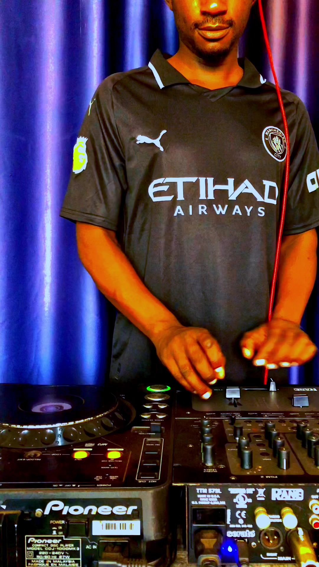 @DJ LEON UG