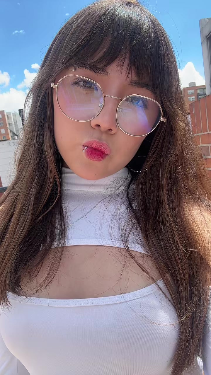 @ᴴᵉˡᵉⁿ ♛